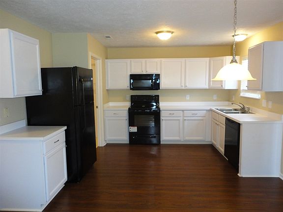 3rd image of 1754 Perry Commons Blvd