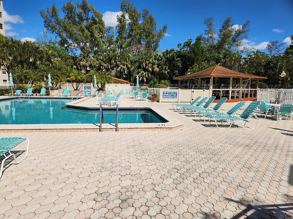1st image of 3940 Inverrary Boulevard #302