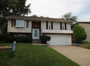 3224 Bluebird Dr, Decatur, IL 62526