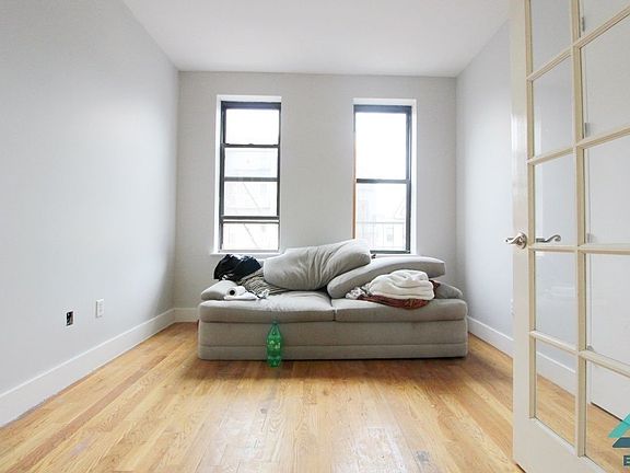 4th image of 1358 Dekalb Ave APT 2r