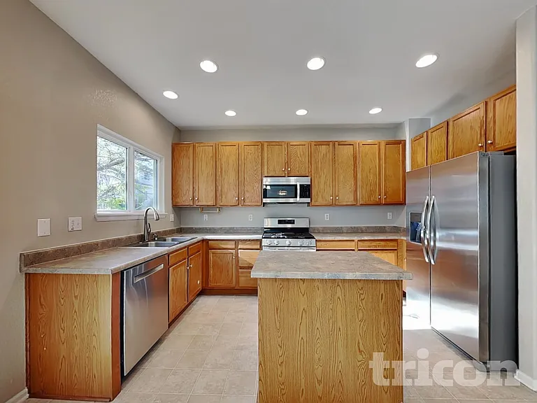 4843 S Liverpool Cir — Photo 7