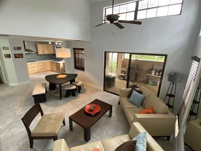 366 Prestwick Cir APT 4, Palm Beach Gardens, FL, 33418