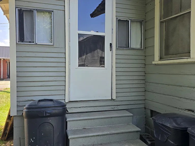 813 S Rogers St — Photo 26
