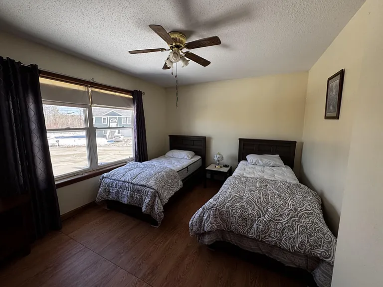 86 Birchwood Ave — Photo 9