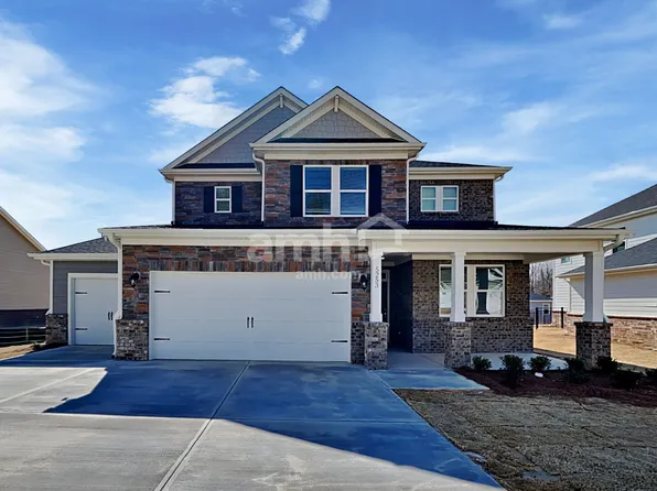 5253 Blue Mountain Dr, Auburn, GA 30011