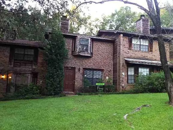 2nd image of 3721 Donovan Dr