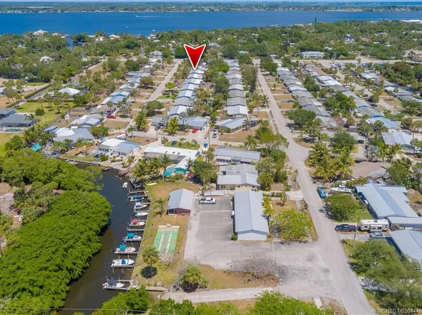 413 SE Robalo Ct, Stuart, FL 34996