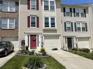 47 Players Ln, Pine Hill, NJ 08021