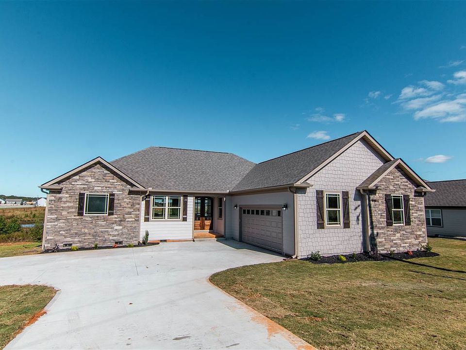1st image of 218 Blease Horton Dr