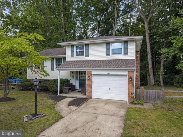 240 Winding Way Rd, Stratford, NJ 08084