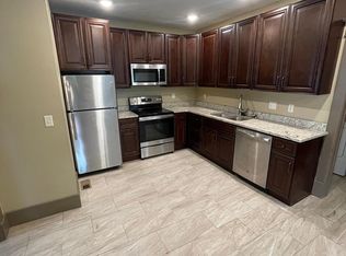 1232 S 8th St APT 1, Lincoln, NE 68502