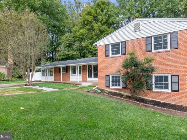 9002 Teddy Rae Ct, Springfield, VA 22152
