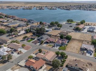 14744 Crofton Ln, Helendale, CA 92342