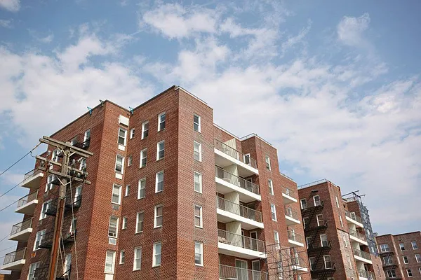 Sold by Arden Group International | media 8