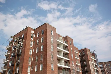 Sold by Arden Group International