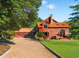 23 Valentine Rd, Shoreham, NY 11786