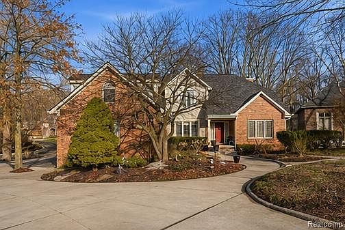 1st image of 28690 Wintergreen Ct