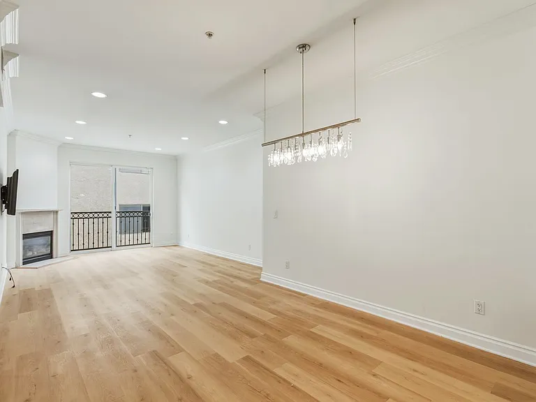 1444 S Point View St #204 — Photo 7