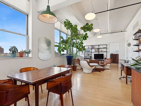 4th image of 970 Kent Ave APT 401