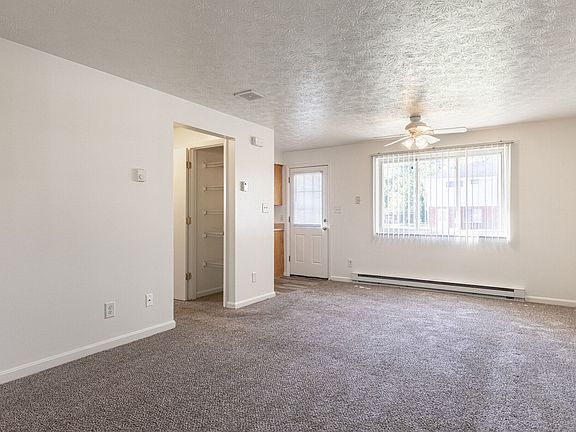 5th image of 400 Burman Ave #290