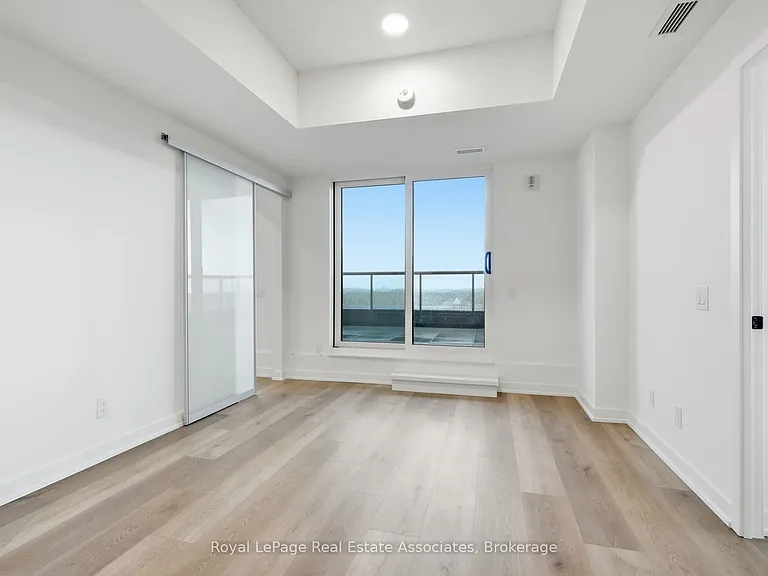 33 Erie Ave #1704 — Photo 11