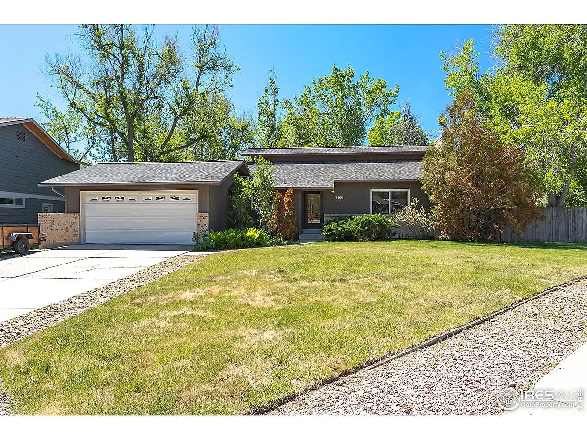 Building Photo - 1860 Centaur Village Dr