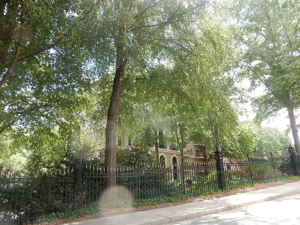 2nd image of 2865 Lenox Rd NE APT 108