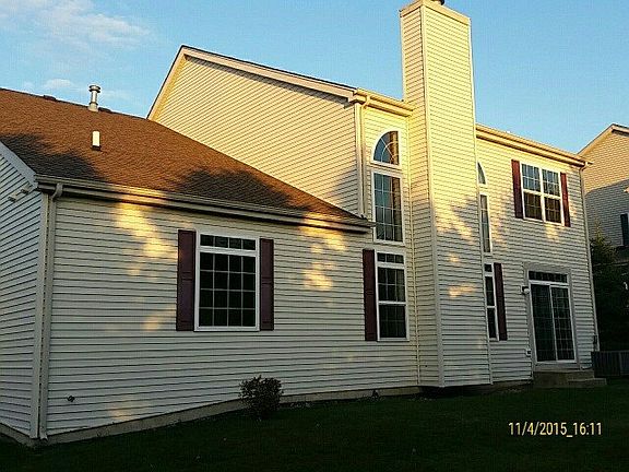 2nd image of 130 English Oak Ln
