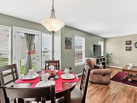 Dine in in the Nook with Box Bay