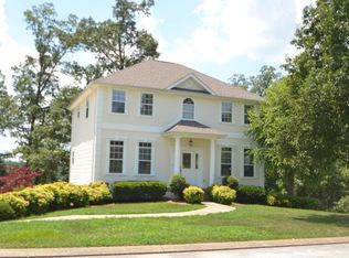 8832 Windhaven Rd, Ooltewah, TN 37363