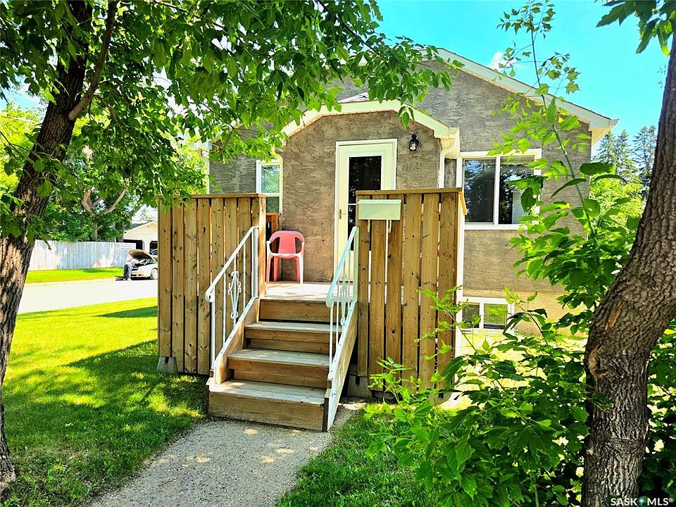 1st image of 802 O AVENUE S