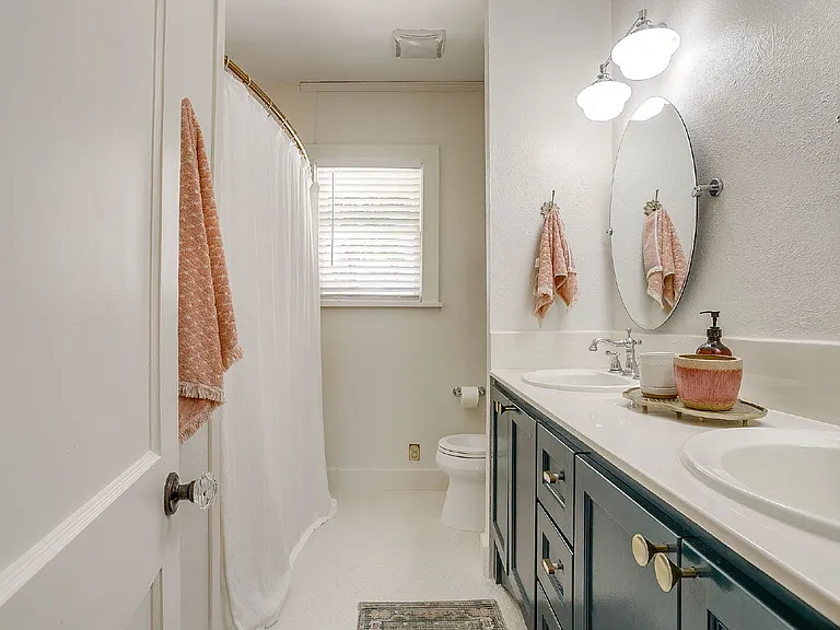 2718 Cockrell Ave — Photo 15
