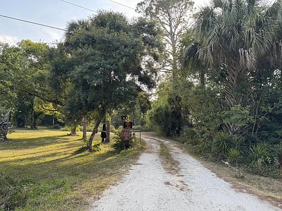 4th image of 2289 NW 32nd Drive