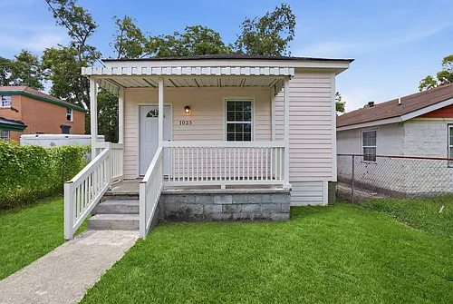 1025 Elliott Ave Photo 1