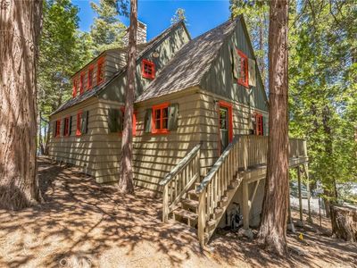 129 B Ln, Lake Arrowhead, CA, 92352