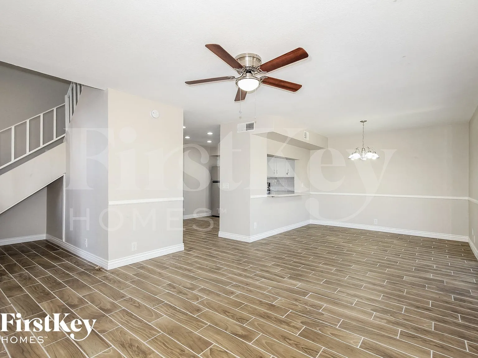 3 bed, 2.5 bath, 1480 sqft, $2,130 — Photo 3