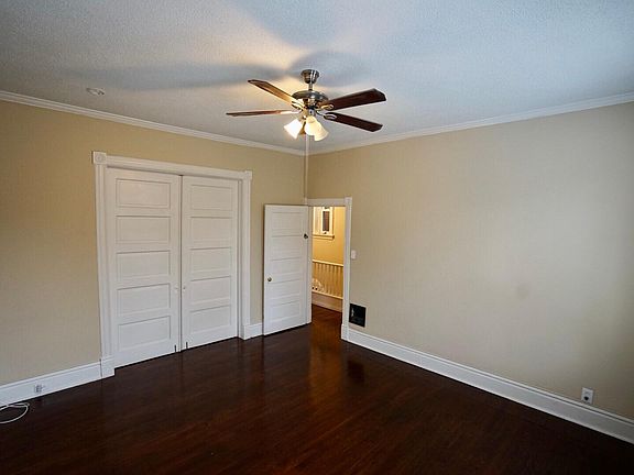 2nd image of 3962 Russell Blvd #2