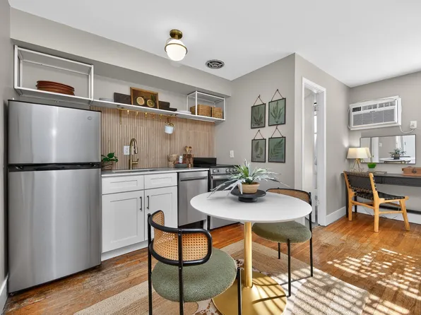 The Flats at Wasson Way