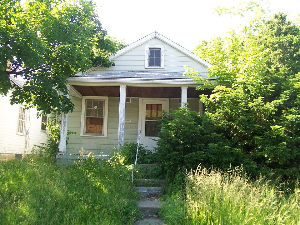 1st image of 117 Ernst Ave