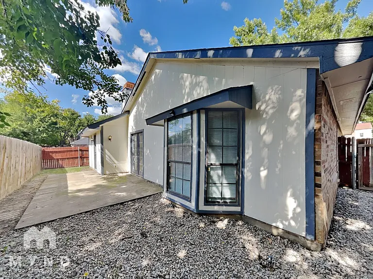 6702 Fire Hill Dr — Photo 19