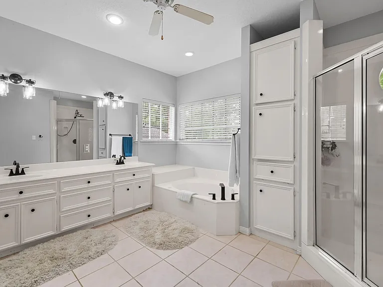113 Inverness Dr — Photo 23