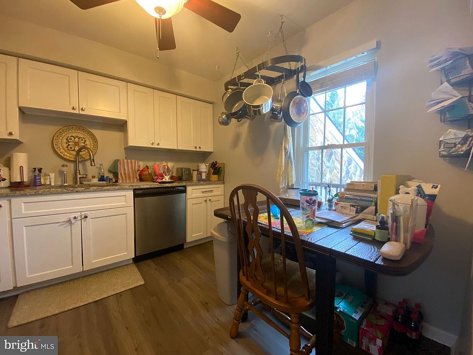 1st image of 240 Valley Stream Ln