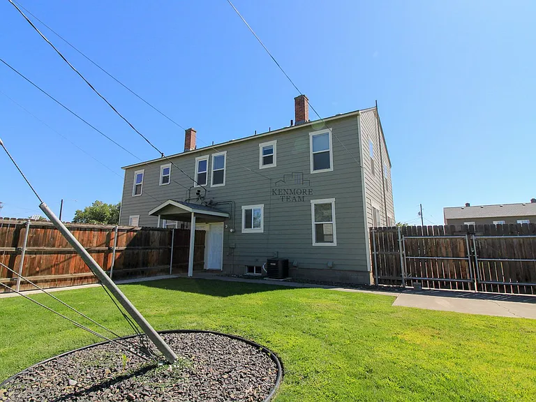 706 Benham St — Photo 13