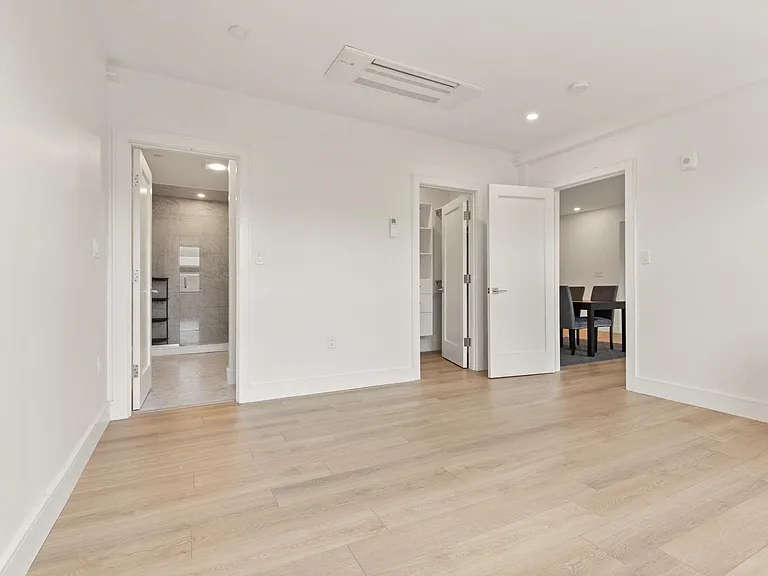 1950 Washington St #2G — Photo 12