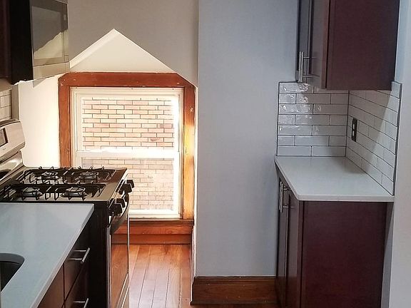 3rd image of 1429 Lakeland Ave #Up