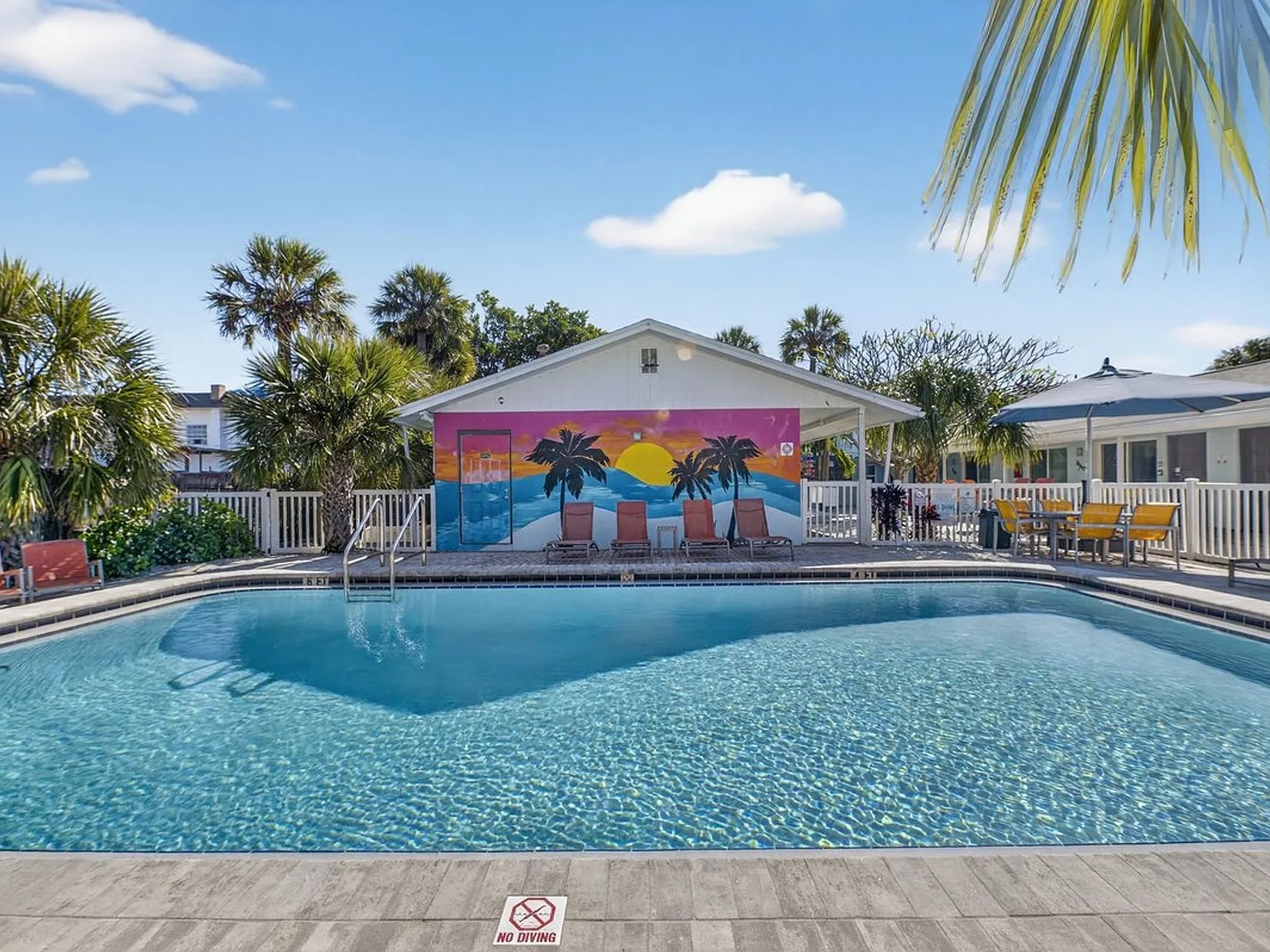 Welcome to Park Shore Boutique Apartments - Your Coastal Retreat! — Photo 4