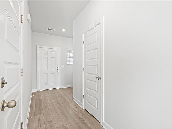 Welcome to the Topaz floorplan at Valentine Townes.