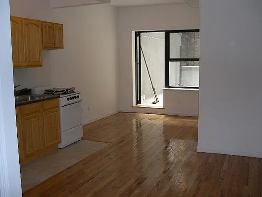 Rented by J Misrahi Realty Corp | media 24