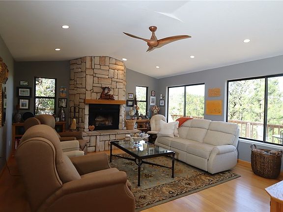 4th image of 9714 Saint Helena Dr