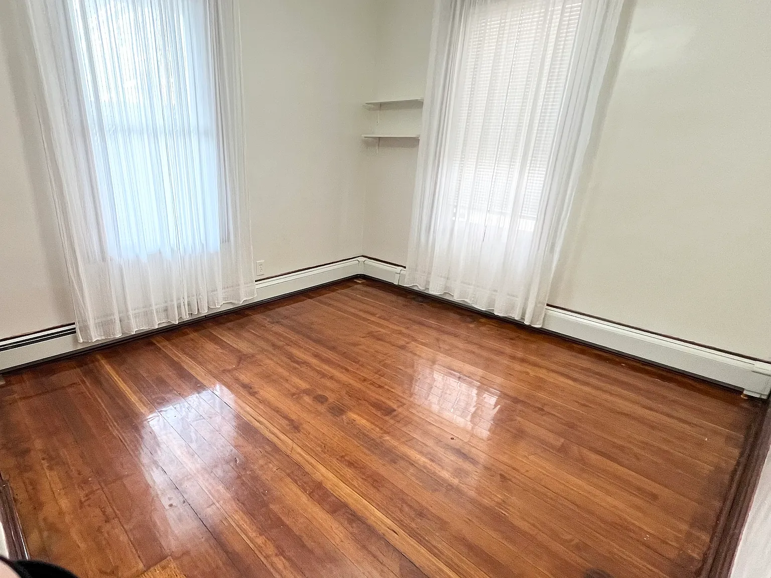 3 bed, 1500 sqft, $3,000 — Photo 1